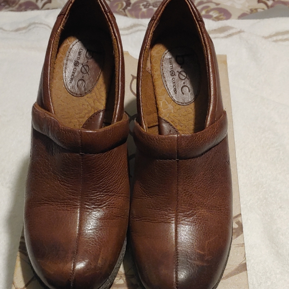 b.o.c. Ladies Tan Leather Loafers